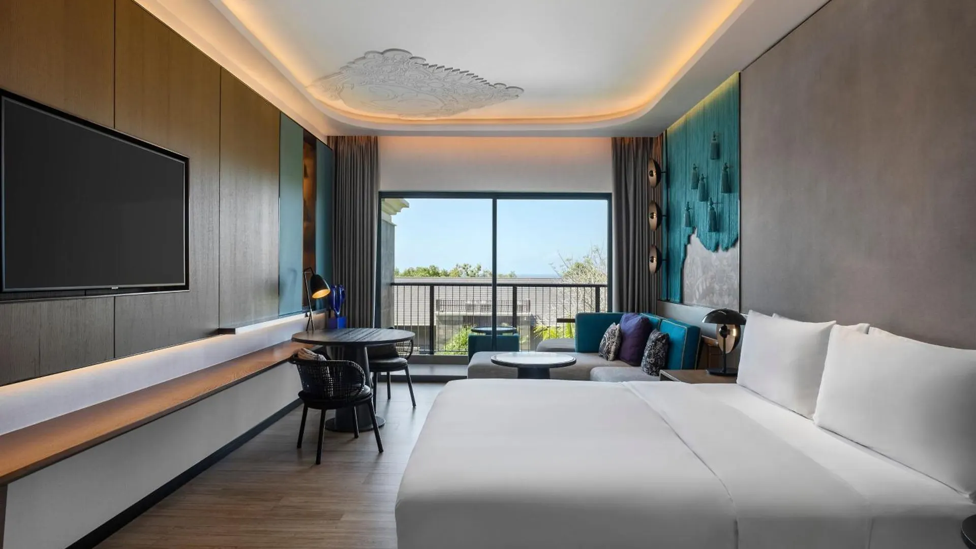 Hotel Renaissance Bali Nusa Dua Resort